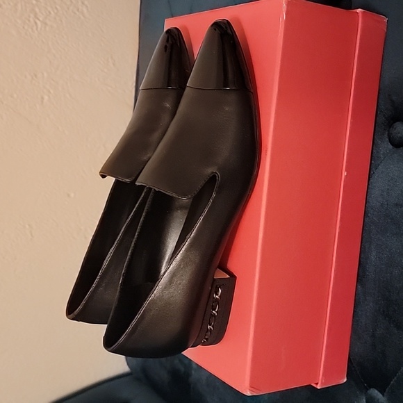 Vaneli Black Flats 'Fable' 8.5 Narrow NIB - Picture 8 of 16